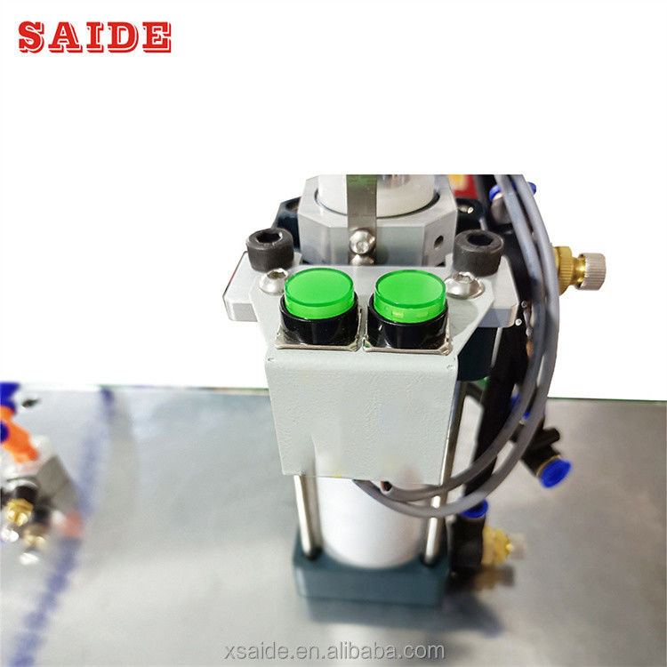 L'usine chinoise produit des machines machine de forage automatique pour forer quatre trous à la fois machine de forage de clous acryliques
