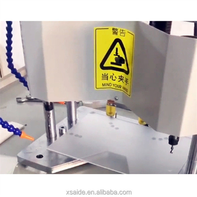 L'usine chinoise produit des machines machine de forage automatique pour forer quatre trous à la fois machine de forage de clous acryliques