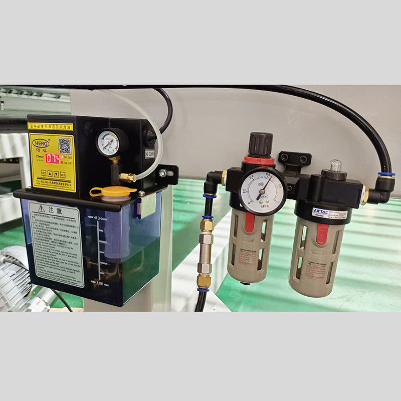 SD-2600 Haute précision Acrylique Tablette a vu Panneau acrylique a vu Machine automatique Pom,Pet,Pa,Nylon,Peek coupe Plc machine