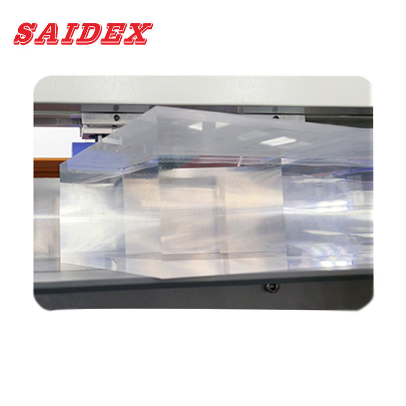 La machine de polissage acrylique haute vitesse de 3500W pour une finition de haute qualité peut traiter 1,3 mètre de plexiglas