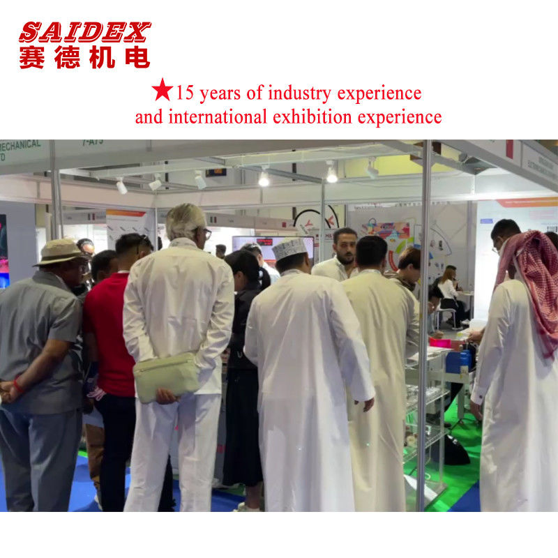 La mini polisseuse P1080 peut polir des épaisseurs allant jusqu'à 30 mm, et l'angle de polissage est réglable de 0 à 60 degrés.