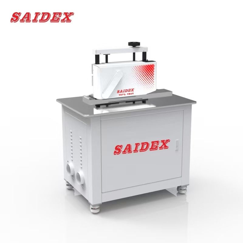 3.5kW 380v Deux créateur de rainures 45 degrés Polisseur de bord d'acrylique pour PMMA / PE / PC / PS