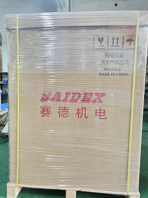 Machine de découpe d'acrylique pour feuilles isolantes en thermoplastique macromoléculaire (PMMA, POM, etc.)